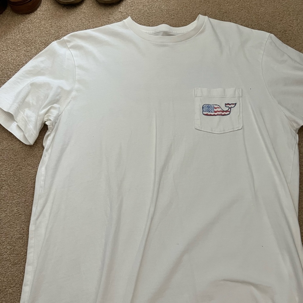 vineyard vines tshirt
